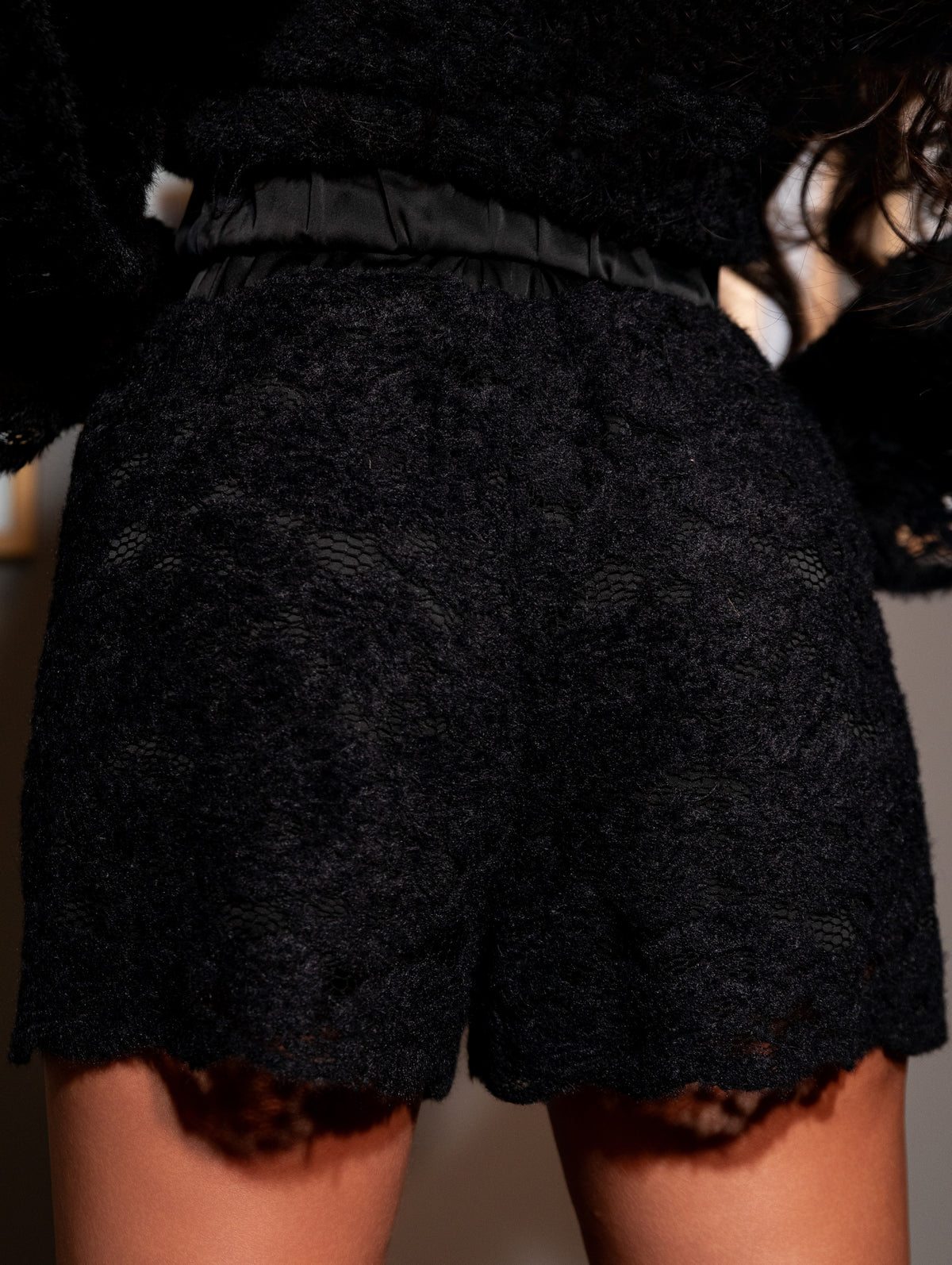 NOIRELLE SHORTS/Къси панталонки от дантела
